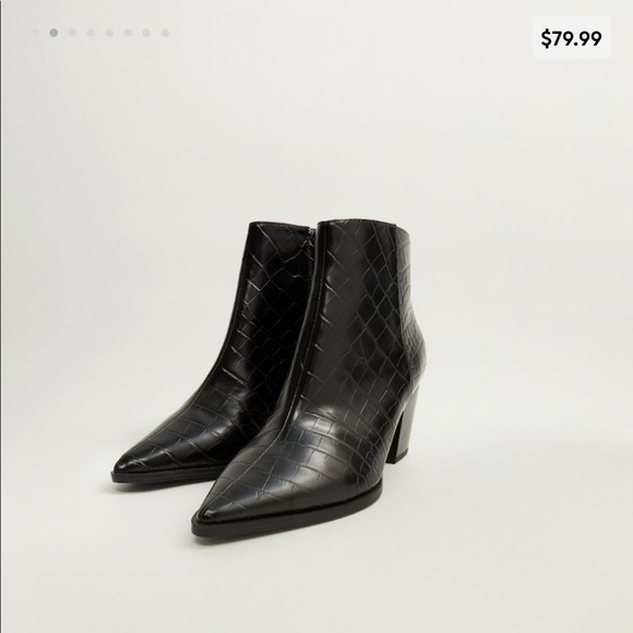 Black pointed toe booties - Picture 1 of 5